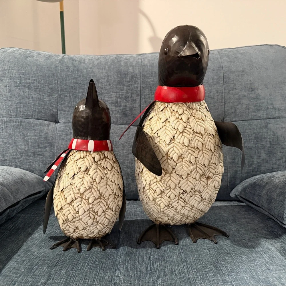 Plow and Hearth vintage penguin pair. - Picture 1 of 7